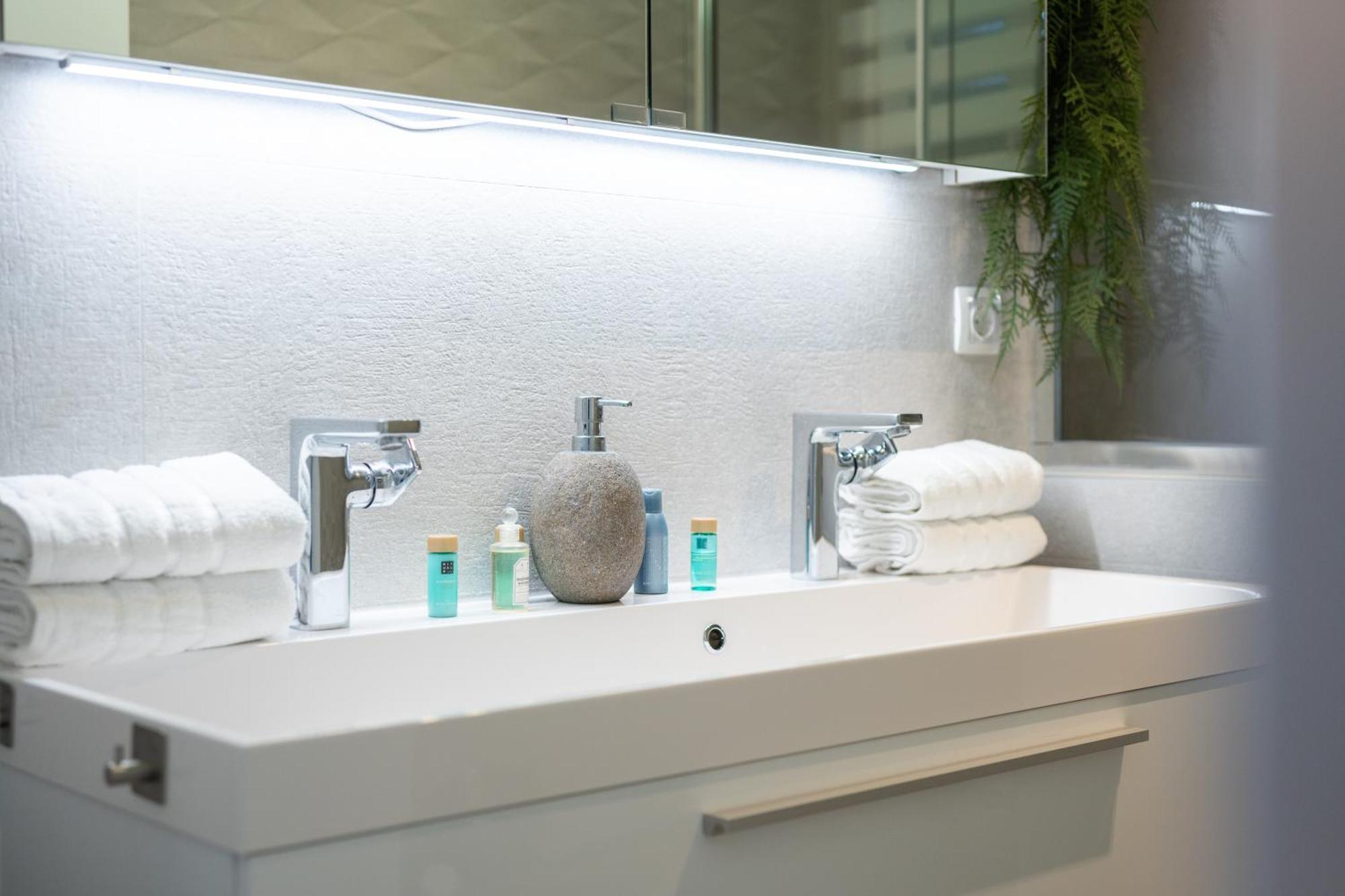 Apartment Luxury Marina With Private Parking